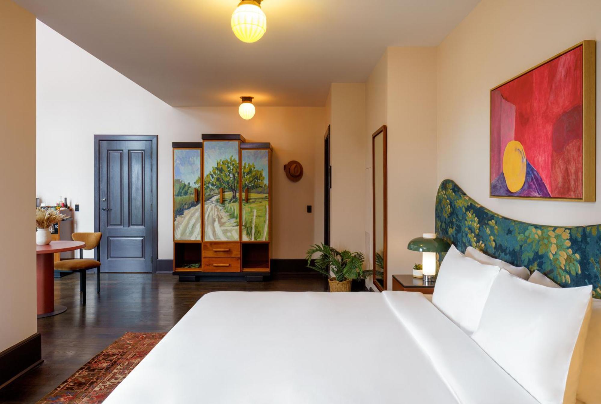 One-Bedroom Suite Patio,1742985626:JPEG